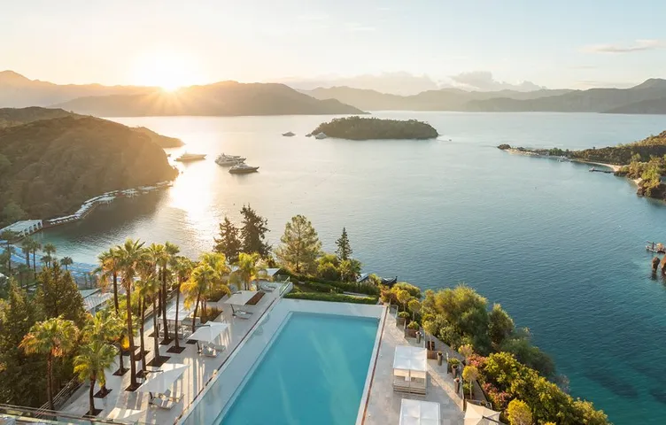 D Maris Bay