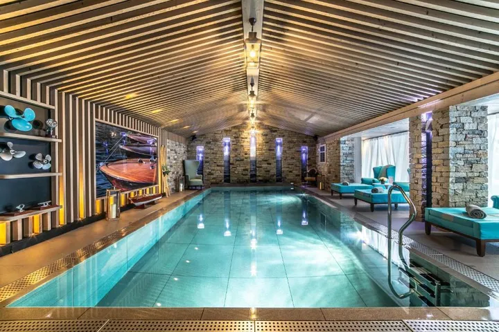 The Grandes Alpes Hotel